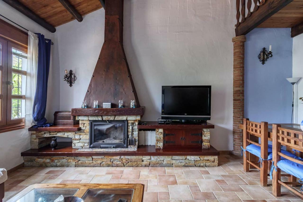 Encantadora Casa Con Piscina Privada Y Chimenea Padul Bagian luar foto