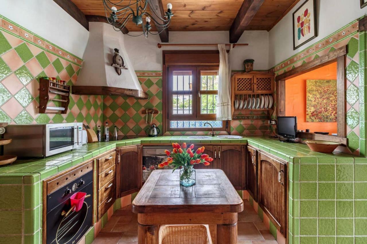 Encantadora Casa Con Piscina Privada Y Chimenea Padul Bagian luar foto