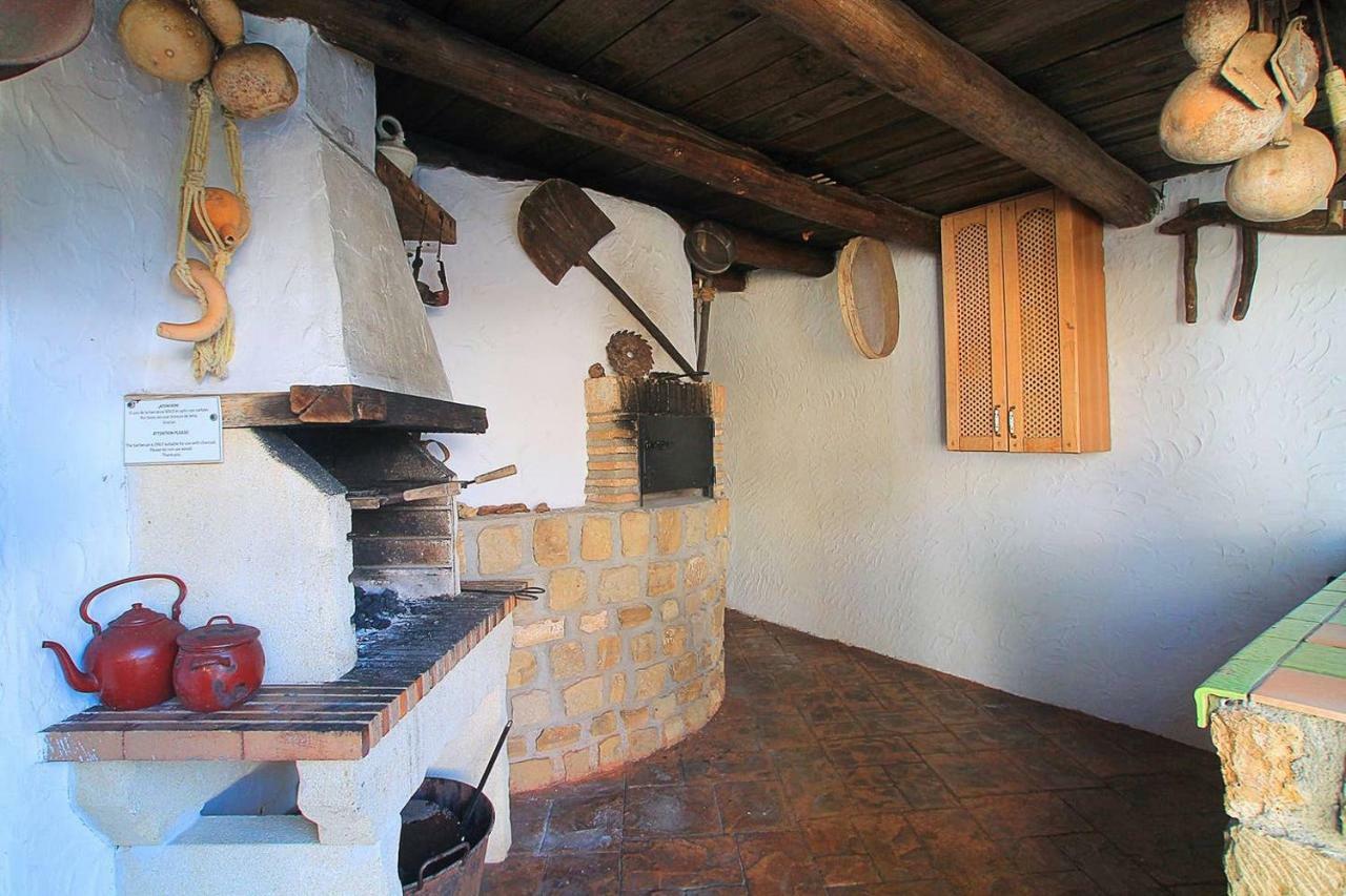 Encantadora Casa Con Piscina Privada Y Chimenea Padul Bagian luar foto